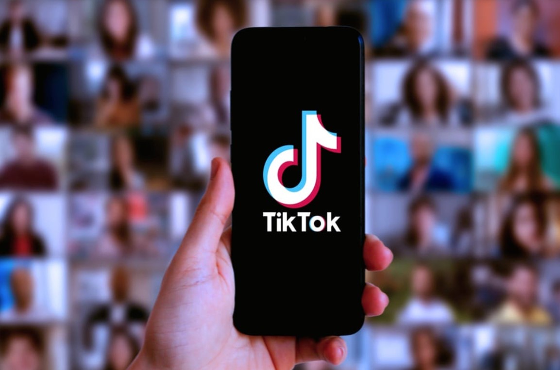 Contoh-Alat-yang-Bisa-Digunakan-untuk-Melihat-Penghasilan-di-TikTok